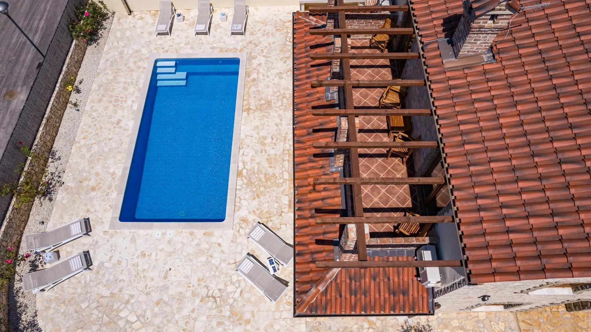 Villa Brioni With Pool By Rentistra Cabrunici Хорватия